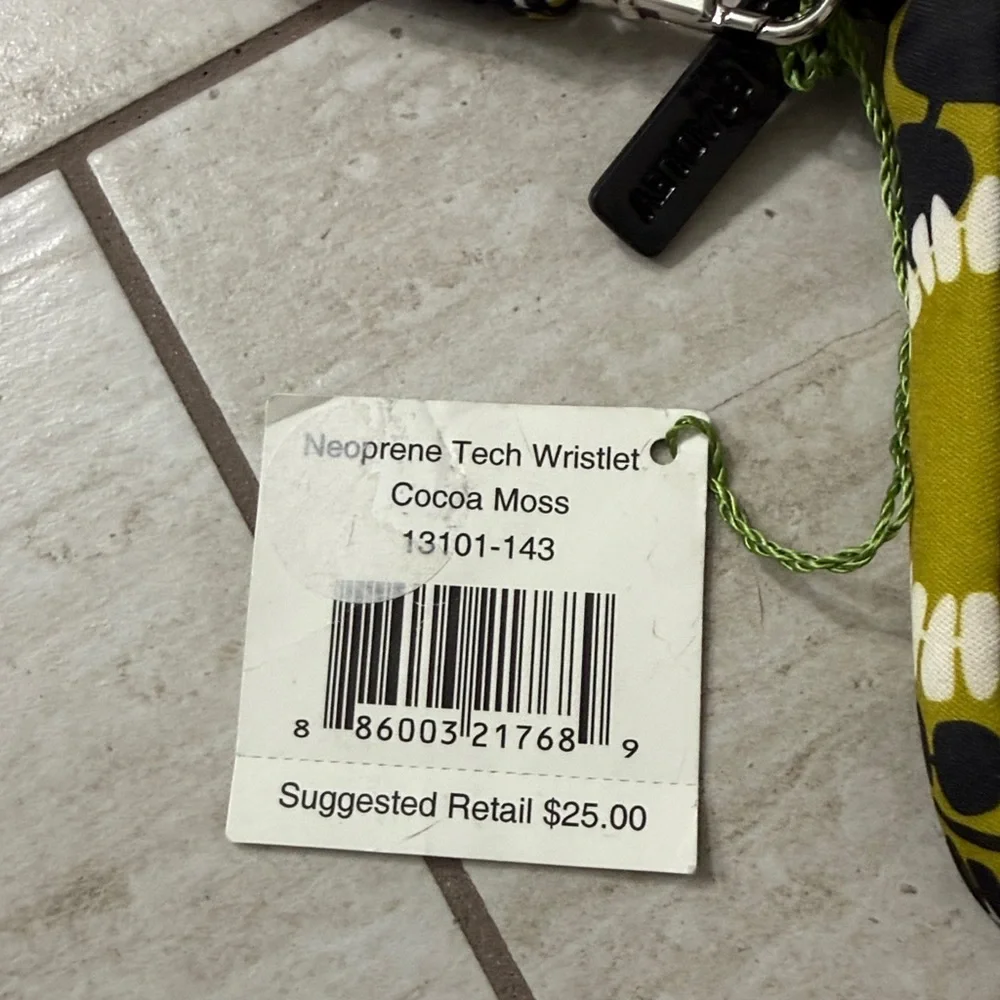 Vera Bradley Cocoa Moss Neoprene Tech Wristlet..NWT